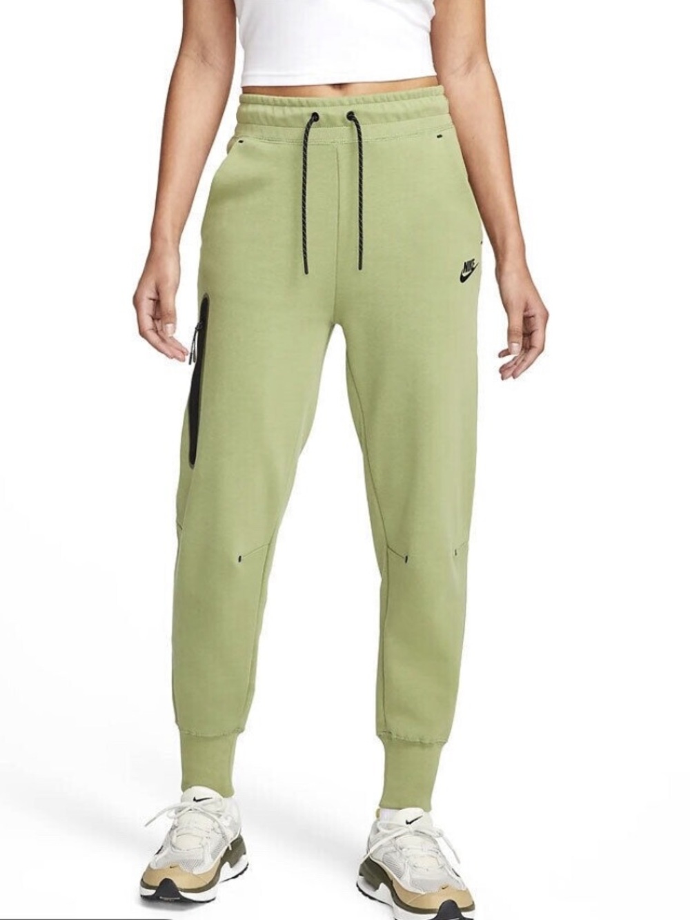NWat Nike Tech fleece standard fit high rise joggers Sz S
